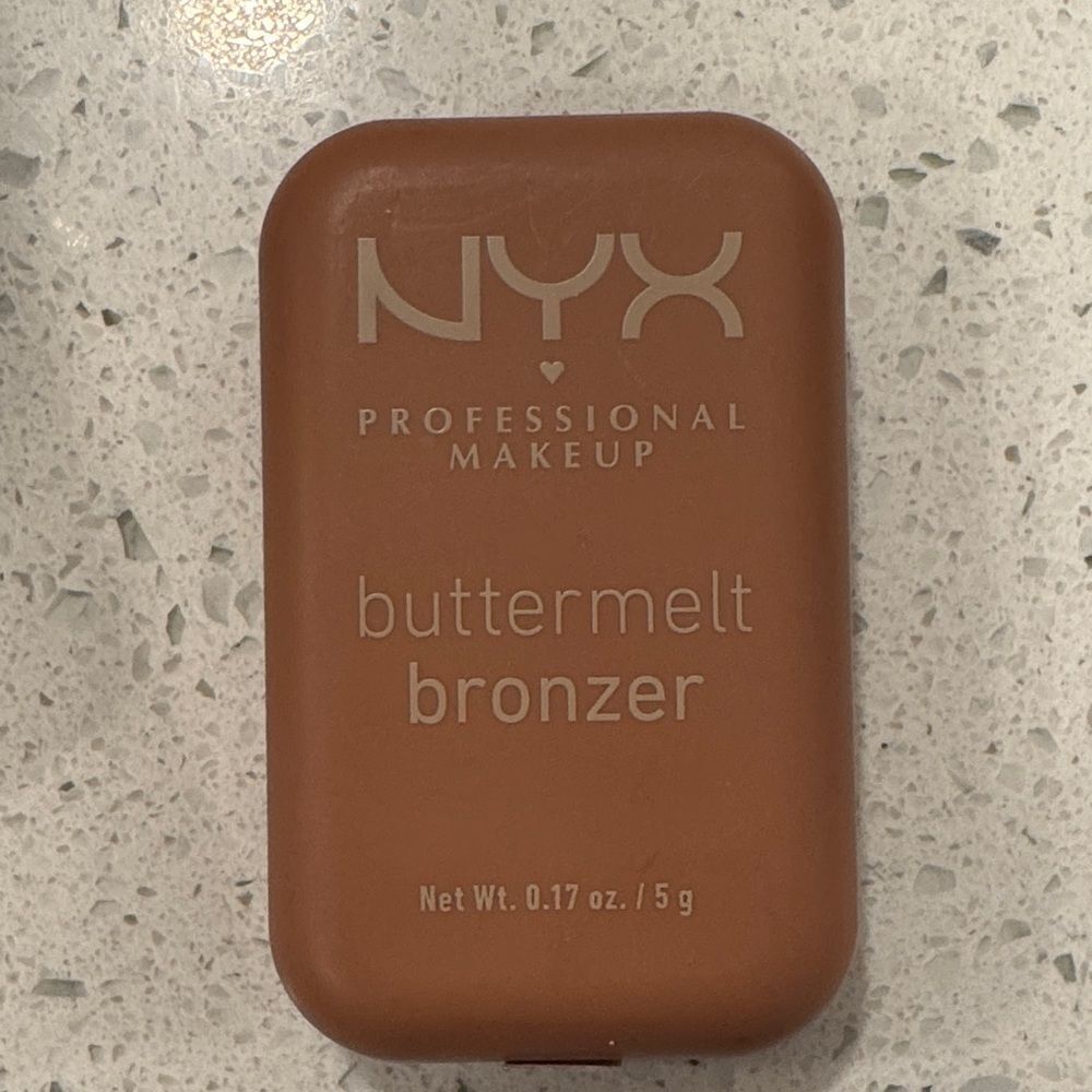 NYX Professional Makeup Buttermelt Bronzer in Rich Brown